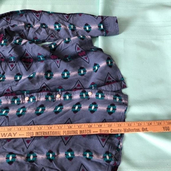 Snap Front Western  Shirt - Picture 11 of 12